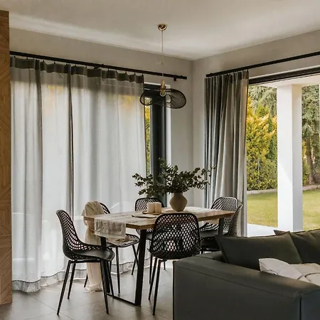 Βίλα Bursztynowa-przystan Lubiatowo (Pomerania)